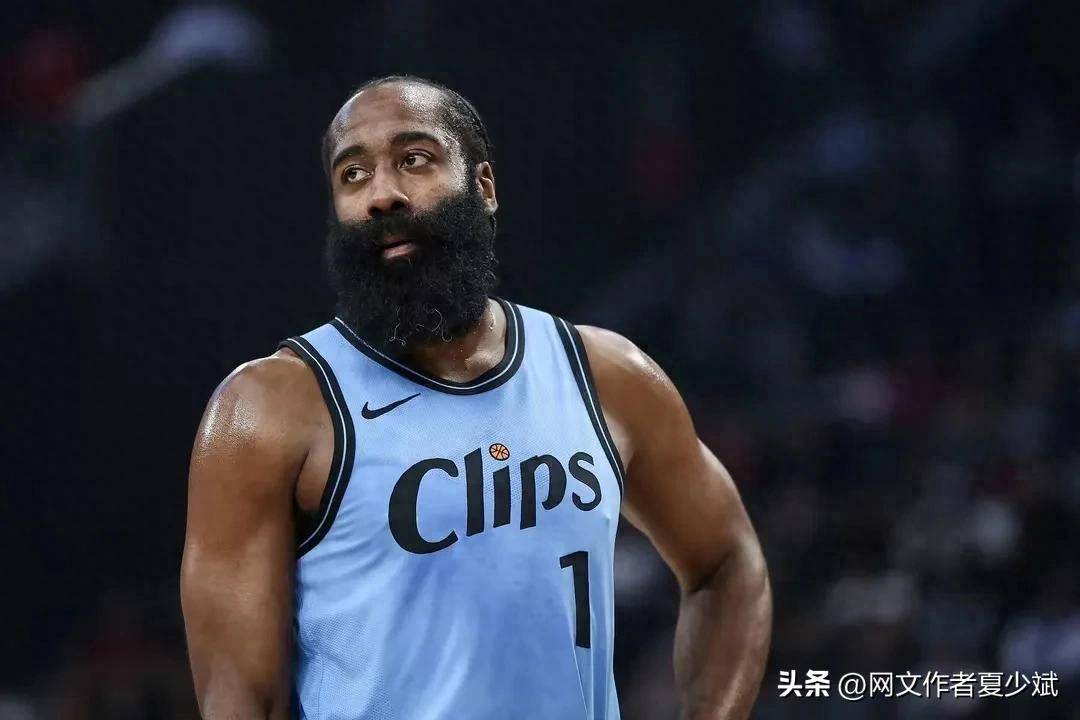 包含哈登连续五场比赛得分超过伤愈复出，中国队冲击纪录！的词条